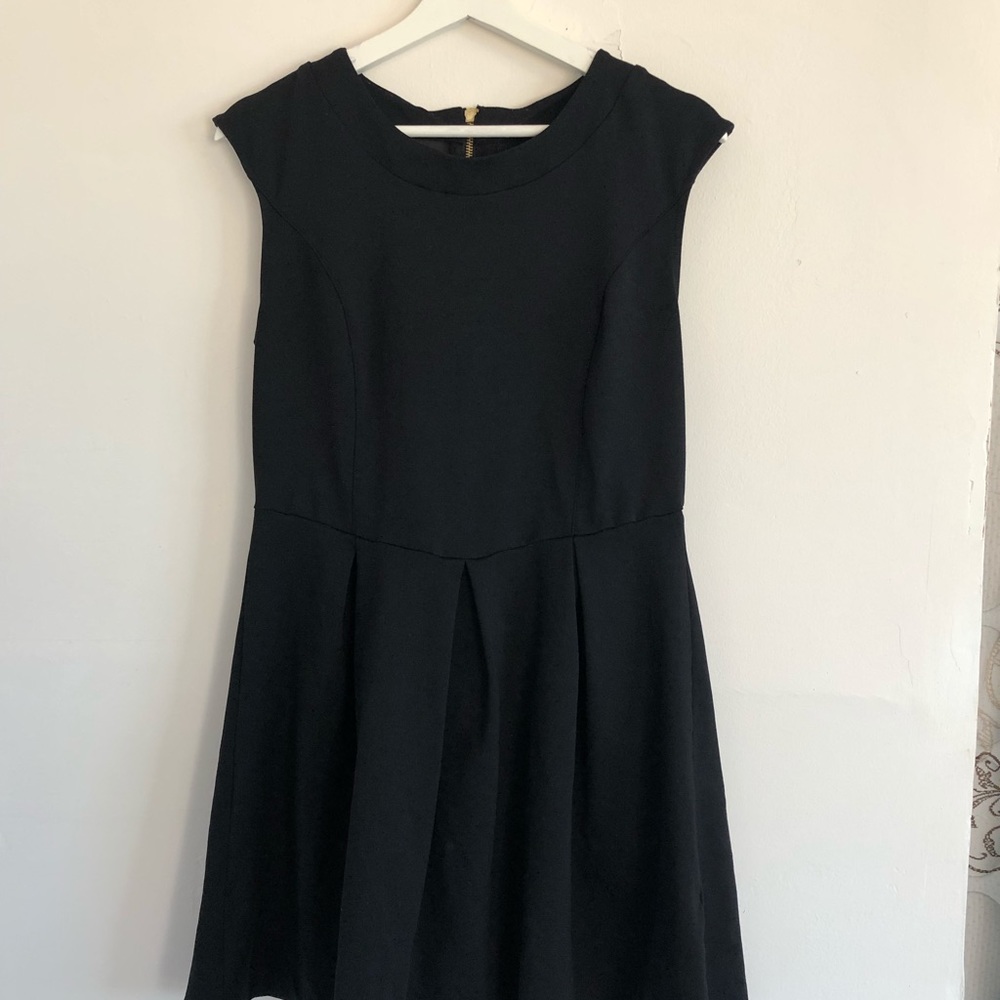 Cynthia Rowley medium perfect little black dress